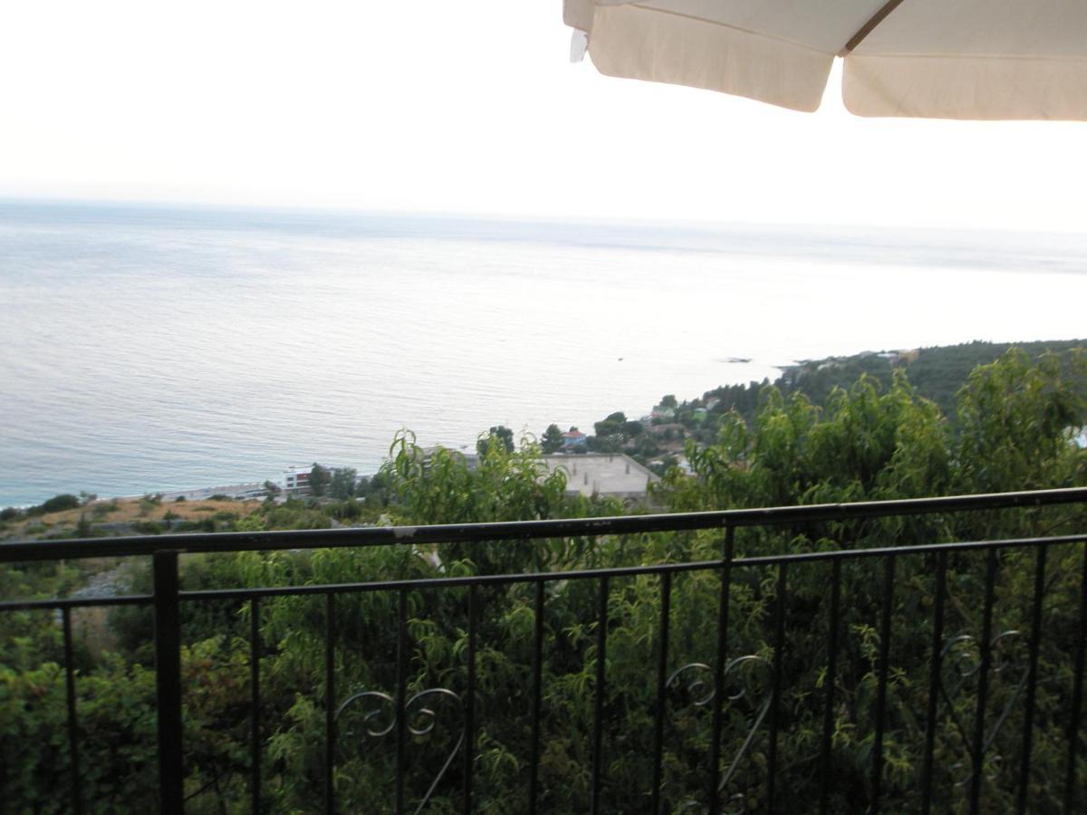 Guesthouse Cathrine Dhërmi Exteriér fotografie