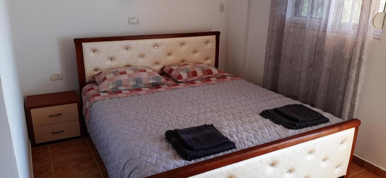 Guesthouse Cathrine Dhërmi Exteriér fotografie